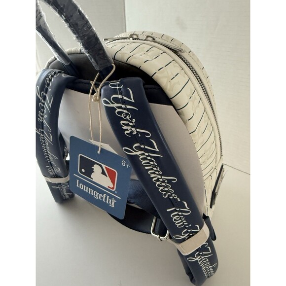 Loungefly New York Yankees Pinstripe Mini Backpack NY MLB Funko Bag New NWT Flaw main image 11